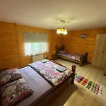 بيت ضيافة у софійки Synevyrsʼka Polyana